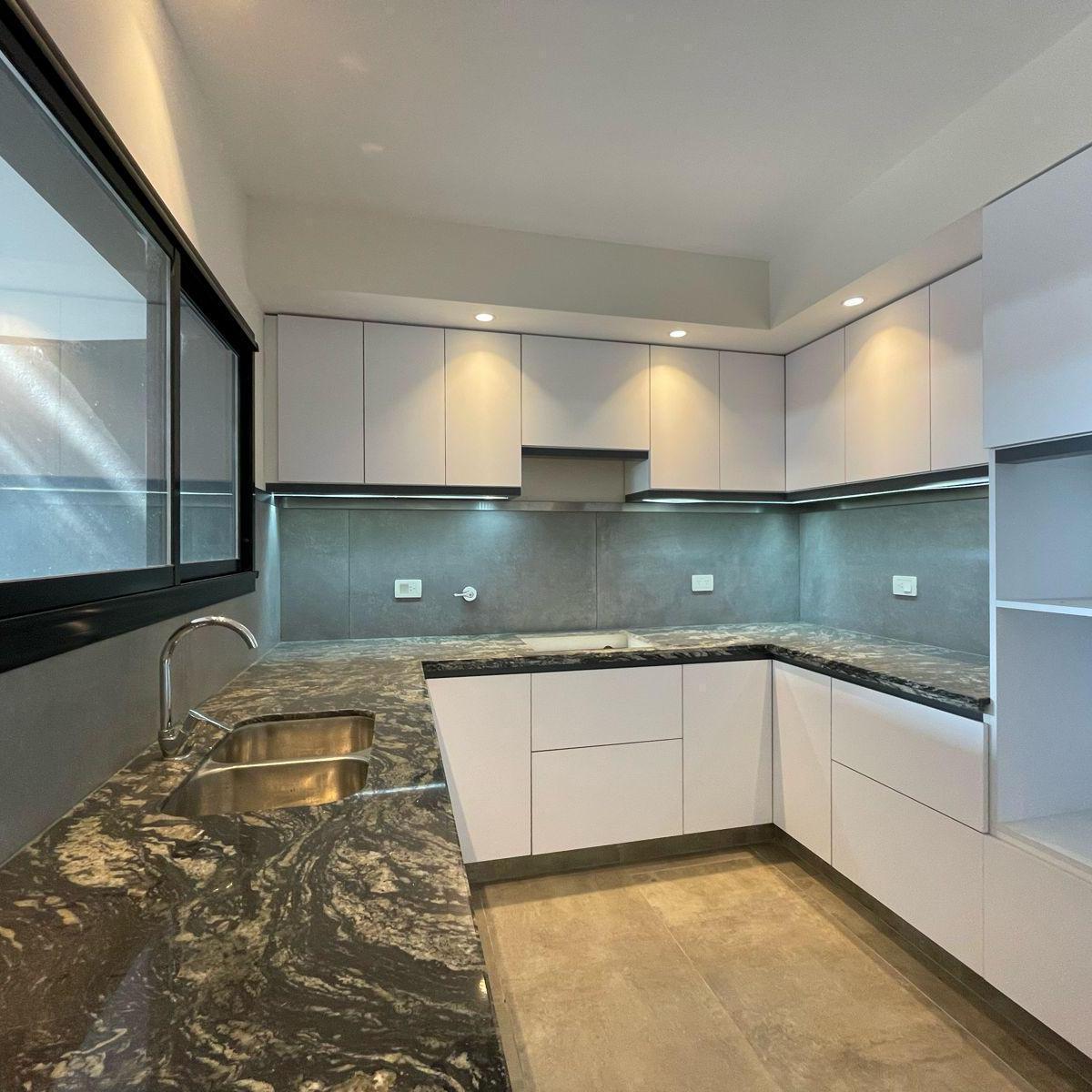 Foto de VENTA ¡Amplio Dúplex a Estrenar! 3 Dormitorios - ppal en suite, imagen 4