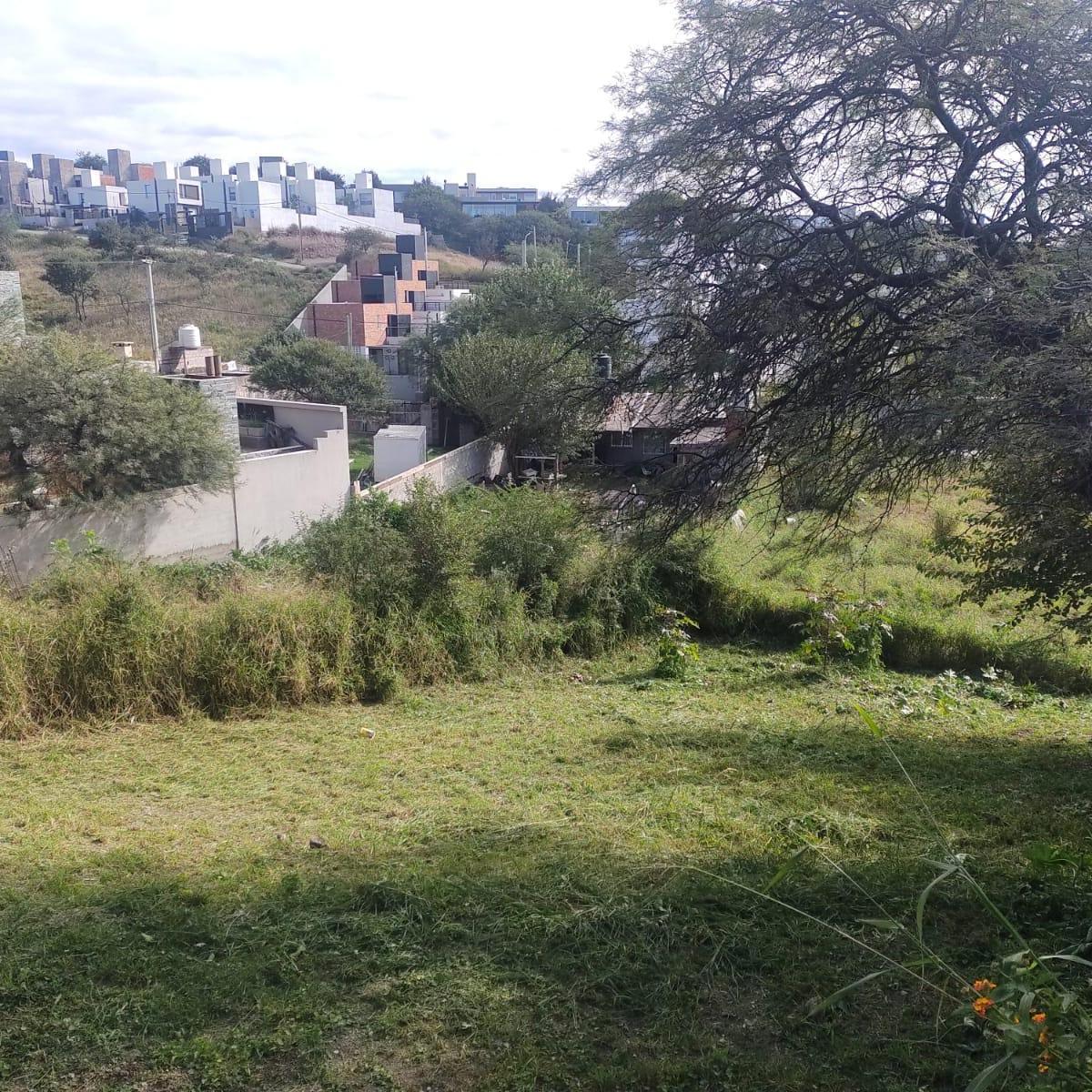 Venta! Lote en Cuesta Colorada - Apto Dúplex - Con Escritura!