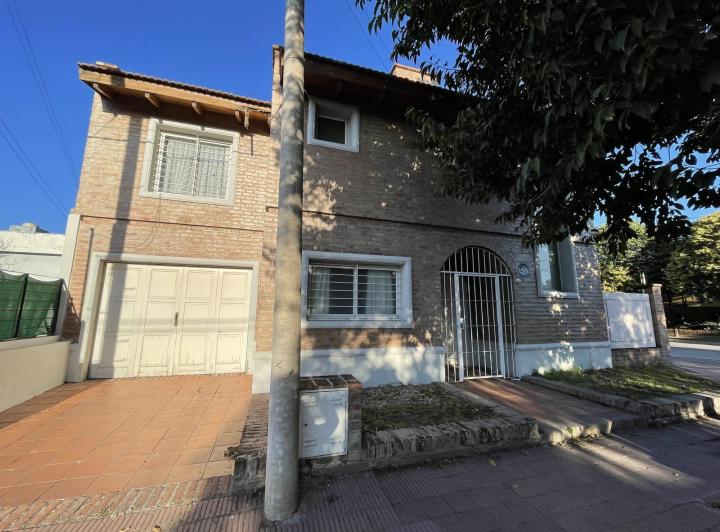 ¡Alquiler! Casa en Alto Verde ¡Dos plantas! ¡Super Espaciosa! 1