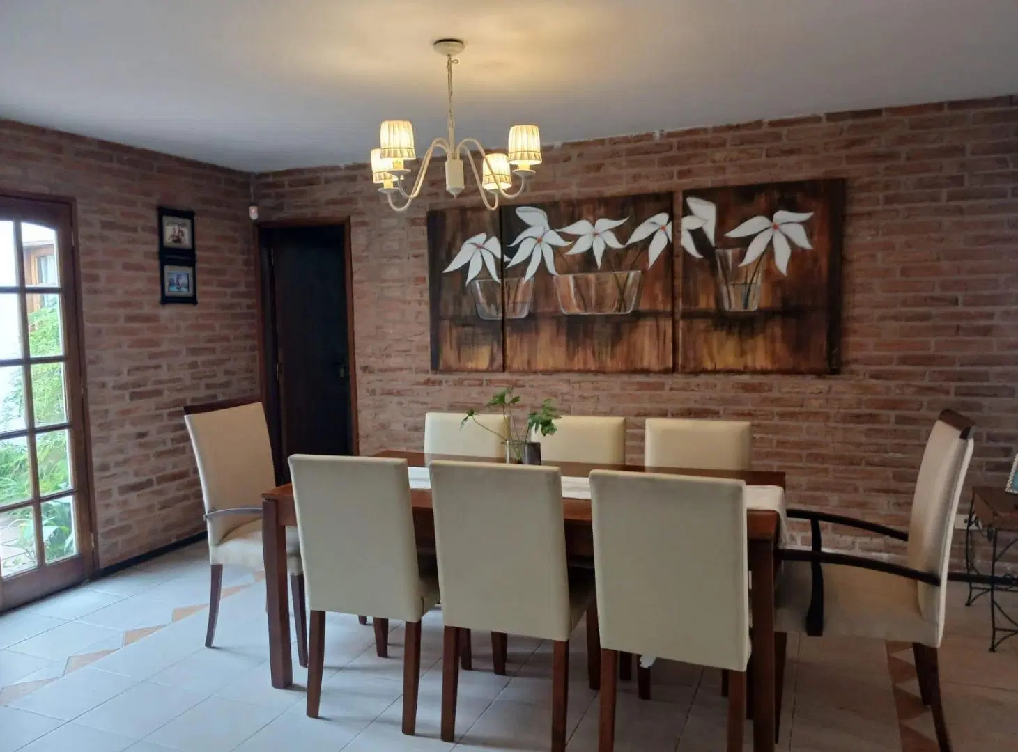 ¡Venta! Hermosa Casa en Granja de Funes con Pileta ¡Apta Crédito! 1
