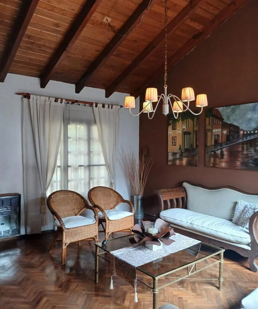 ¡Venta! Hermosa Casa en Granja de Funes con Pileta ¡Apta Crédito! 2