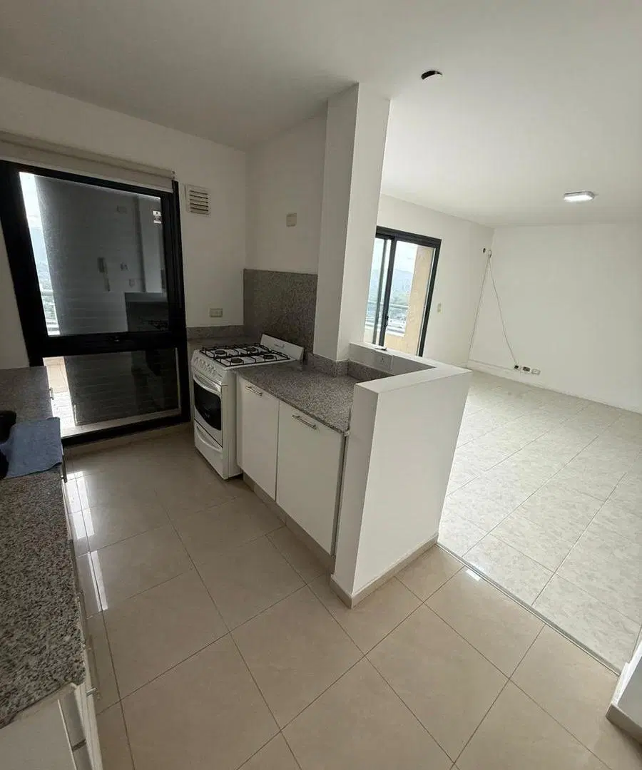 ¡Venta! ¡Hermoso Departamento en Country La Cuesta! 3