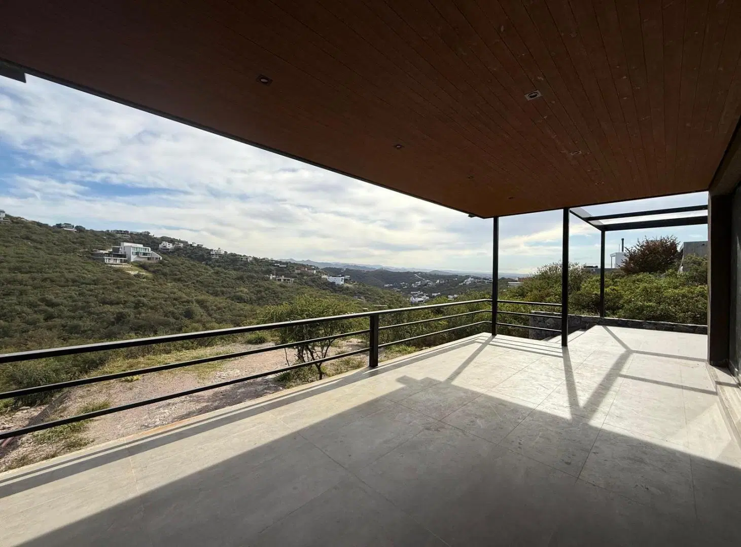 ¡Venta! Casa en Country La Deseada - 3 Dormitorios ¡ Con Vistas Increíbles! 4