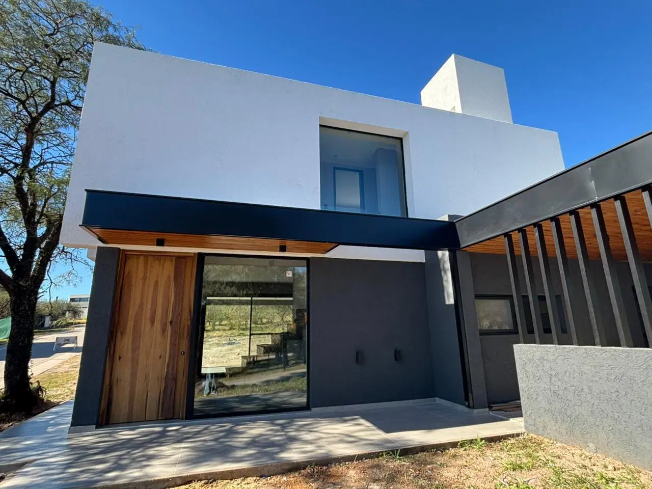 ¡Venta! Espectacular casa en Maitenes de la Deseada - 3 dormitorios ¡Con Escritura! 1