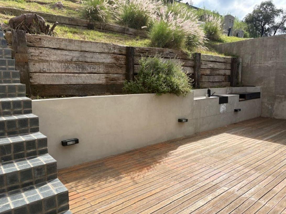 ¡Venta! Hermosa Casa a la venta en La Deseada ¡Con Escritura!