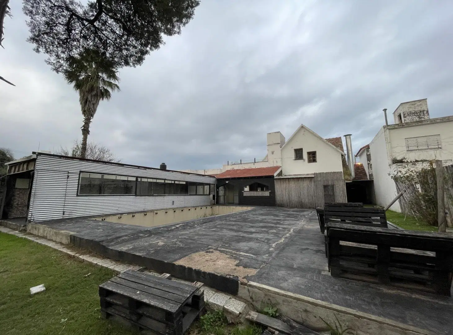 ¡Alquiler! Hermosa casona APTA LOCAL COMERCIAL/GASTRONOMICO en el Cerro de las Rosas 2