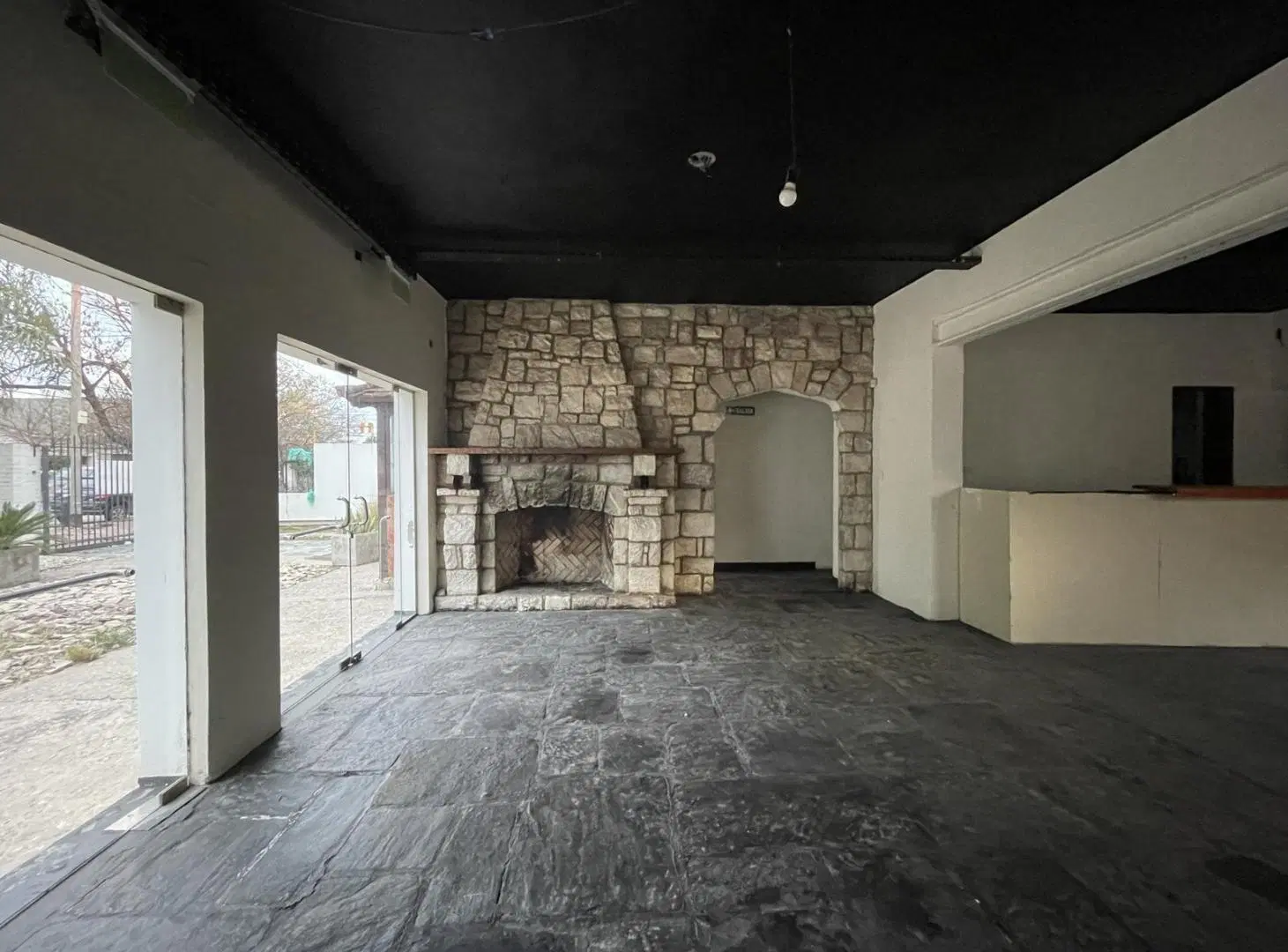 ¡Alquiler! Hermosa casona APTA LOCAL COMERCIAL/GASTRONOMICO en el Cerro de las Rosas 5