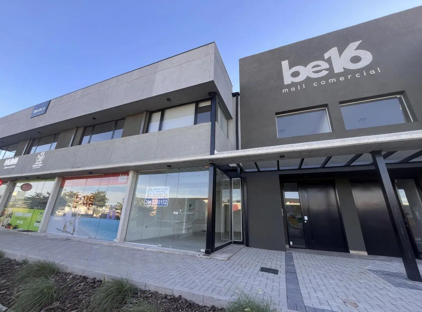 ¡OPORTUNIDAD DE INVERSIÓN! en Docta, Locales y OF comerciales en BE 16 ¡Posibilidad de financiación! 1