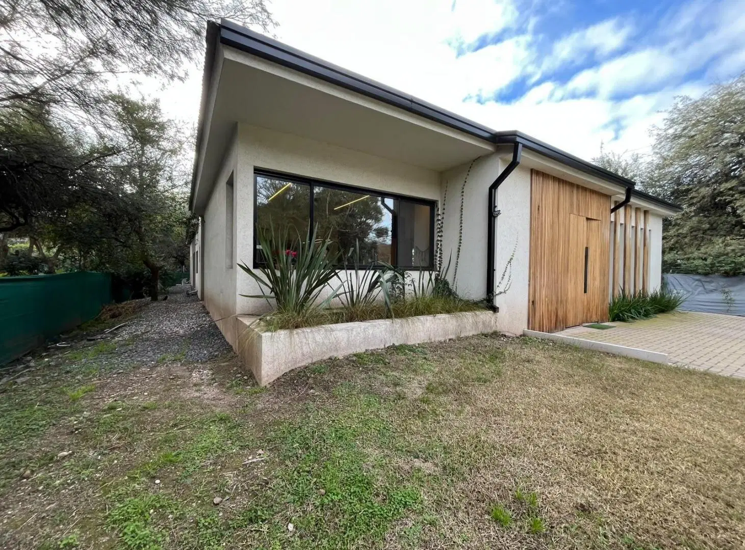 ¡VENTA! Casa en La Pankana - 4 dormitorios ¡Toda en una sola planta! 1