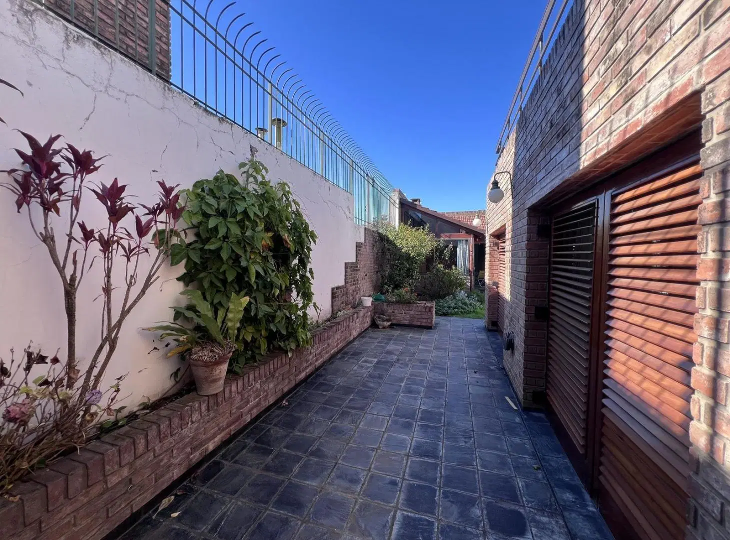 ¡Venta! Hermosa Casa en Urca - 3 dormitorios ¡Apta Crédito! 3