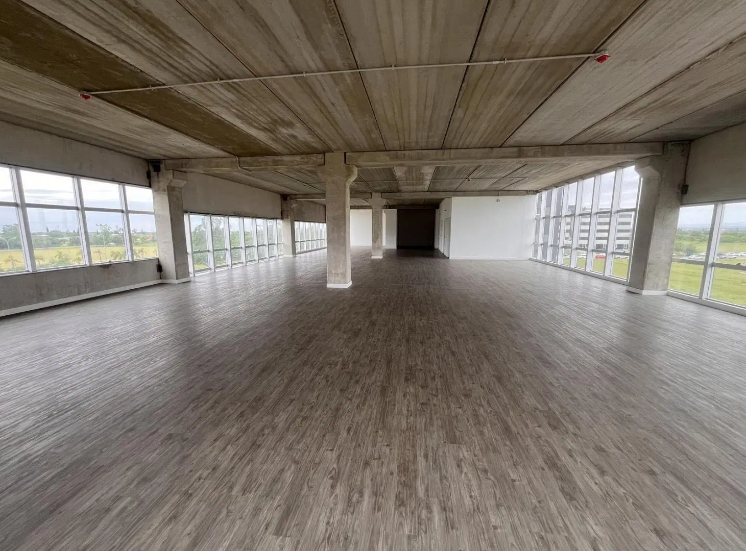 ¡Ventas! Oficinas en PEA - Parque Empresarial Aeropuerto - ¡Excelente vista y ubicación! 1