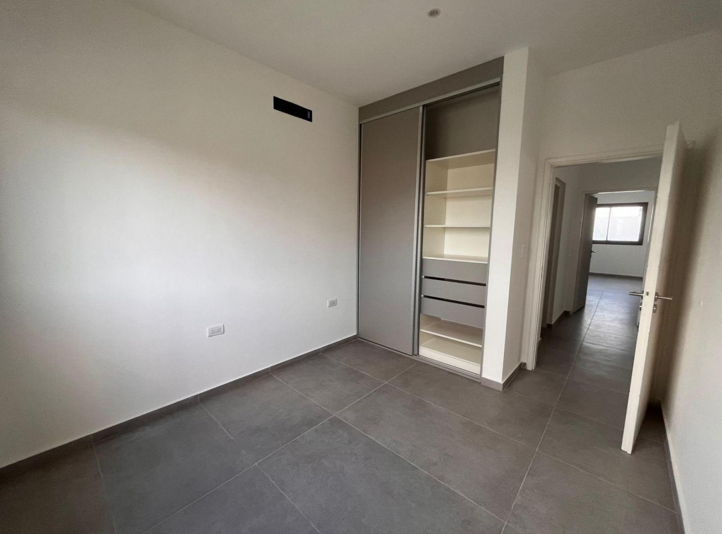Foto de ¡OPORTUNIDAD! - Casa de 3 dormitorios en venta - Rincones de Manantiales ¡A Estrenar!, imagen 3