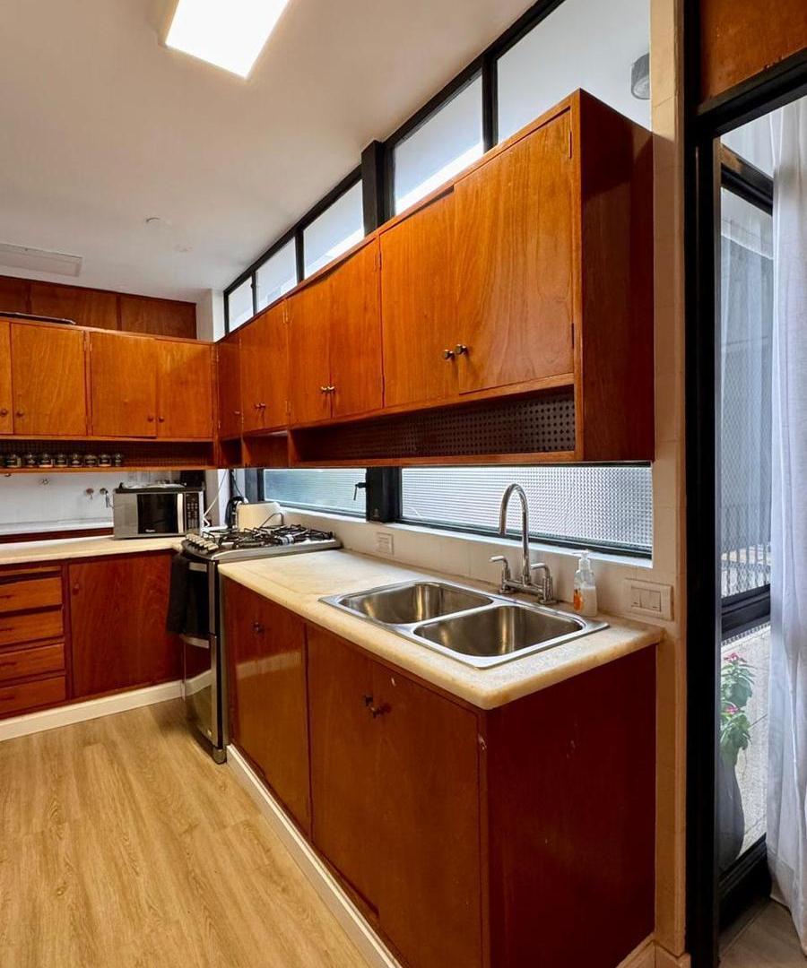 Foto de ¡Venta! Hermoso Dpto. en General Paz - 2 dormitorio y dependencia con baño ¡Con Escritura!, imagen 5