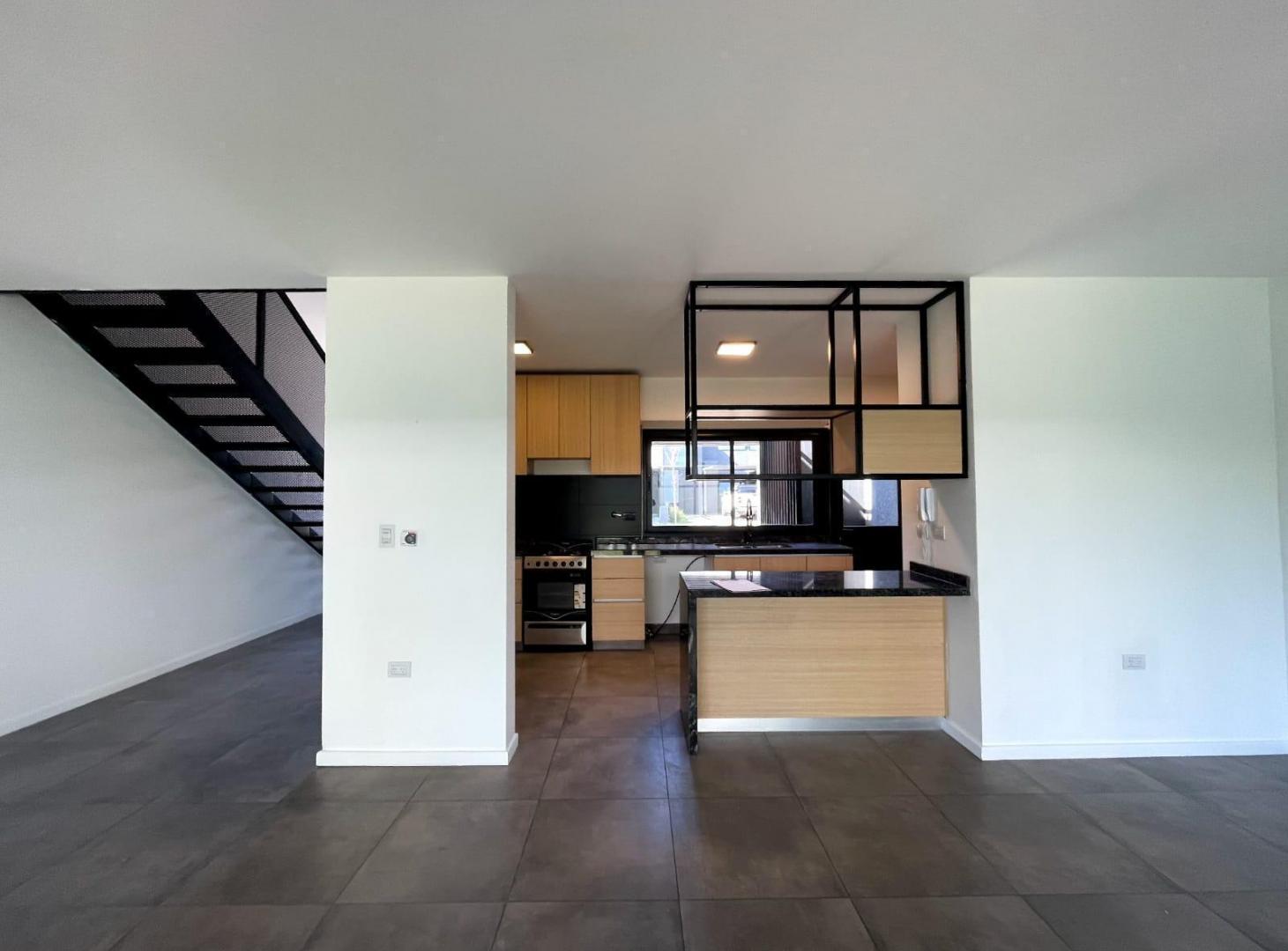 Foto de ¡Alquiler! Housing Cuñatai - Villa Belgrano - 3 Dormitorios, imagen 3