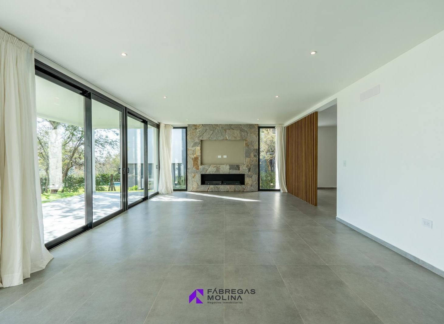 Foto de ¡Venta! Casa en La Pankana - La mejor vista del barrio ¡A Estrenar!, imagen 2