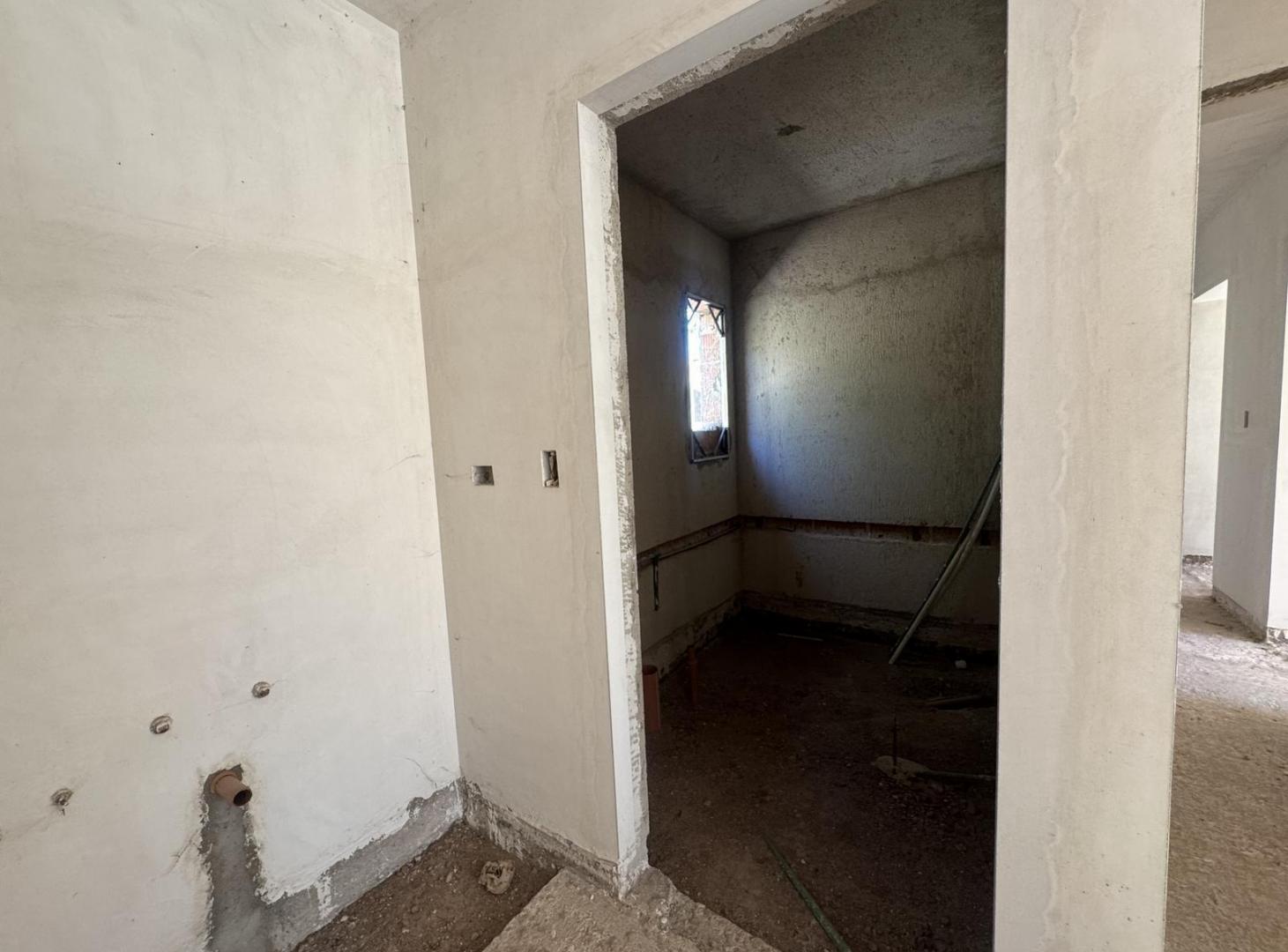 Foto de ¡Oportunidad! Casa en Lomas de Mendiolaza - 3 Dormitorios - En etapa de, imagen 2