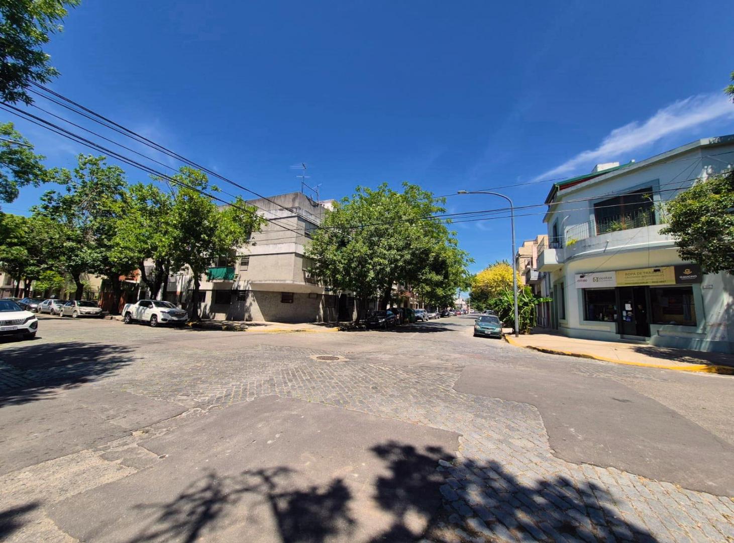 Casa con quincho y terraza. APTO CREDITO