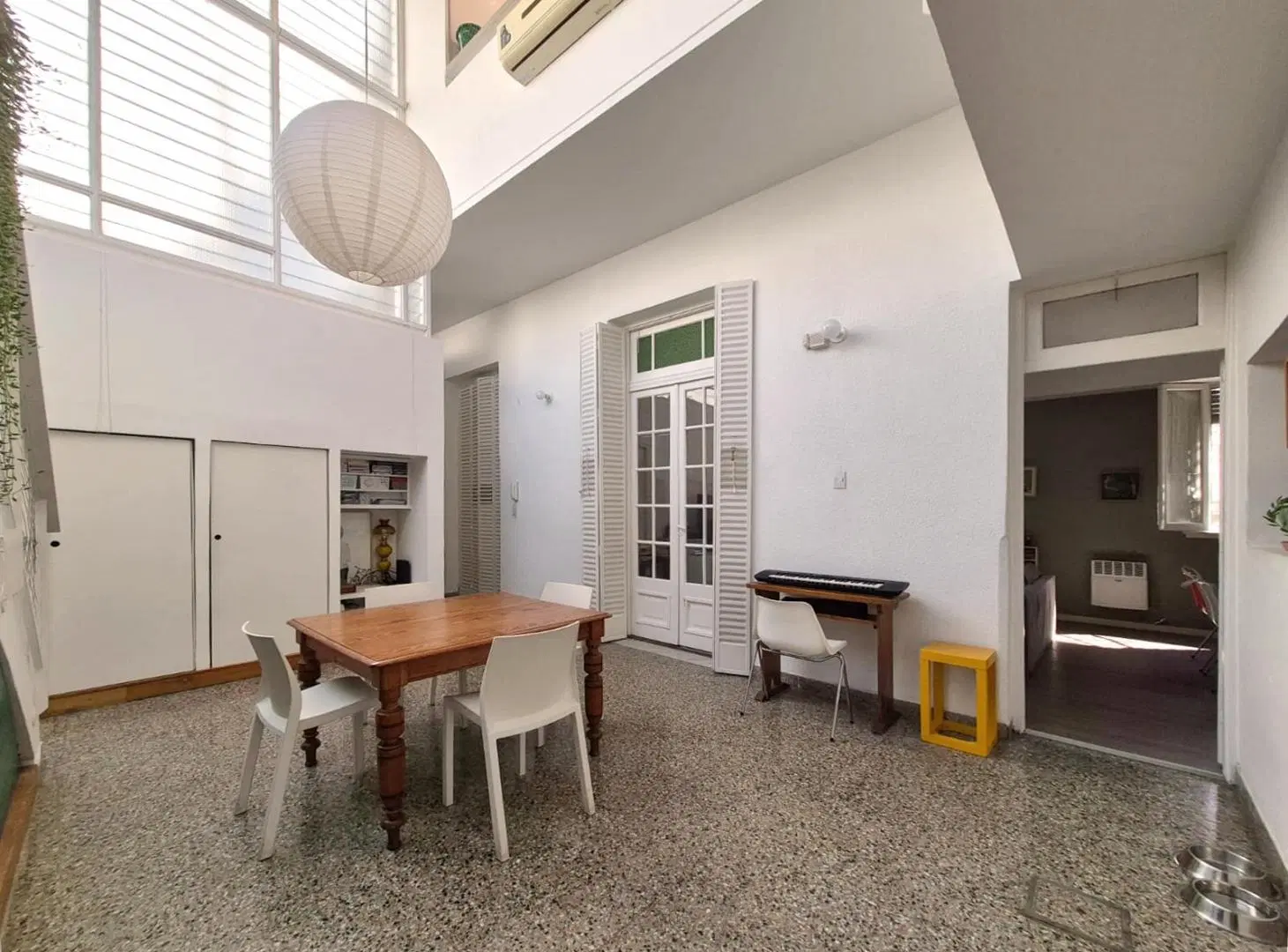 Hermoso PH reciclado con terraza 4