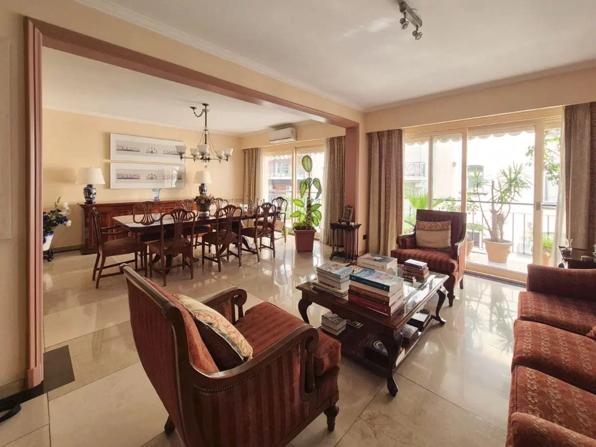 Excelente y amplio departamento en zona exclusiva 4