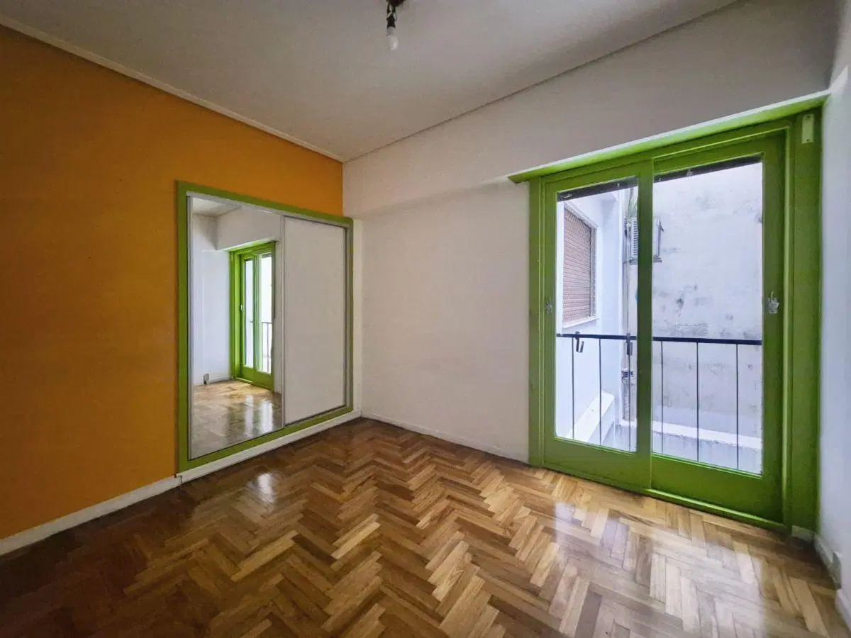 Departamento con 1 dormitorio en venta en Primera Junta 5