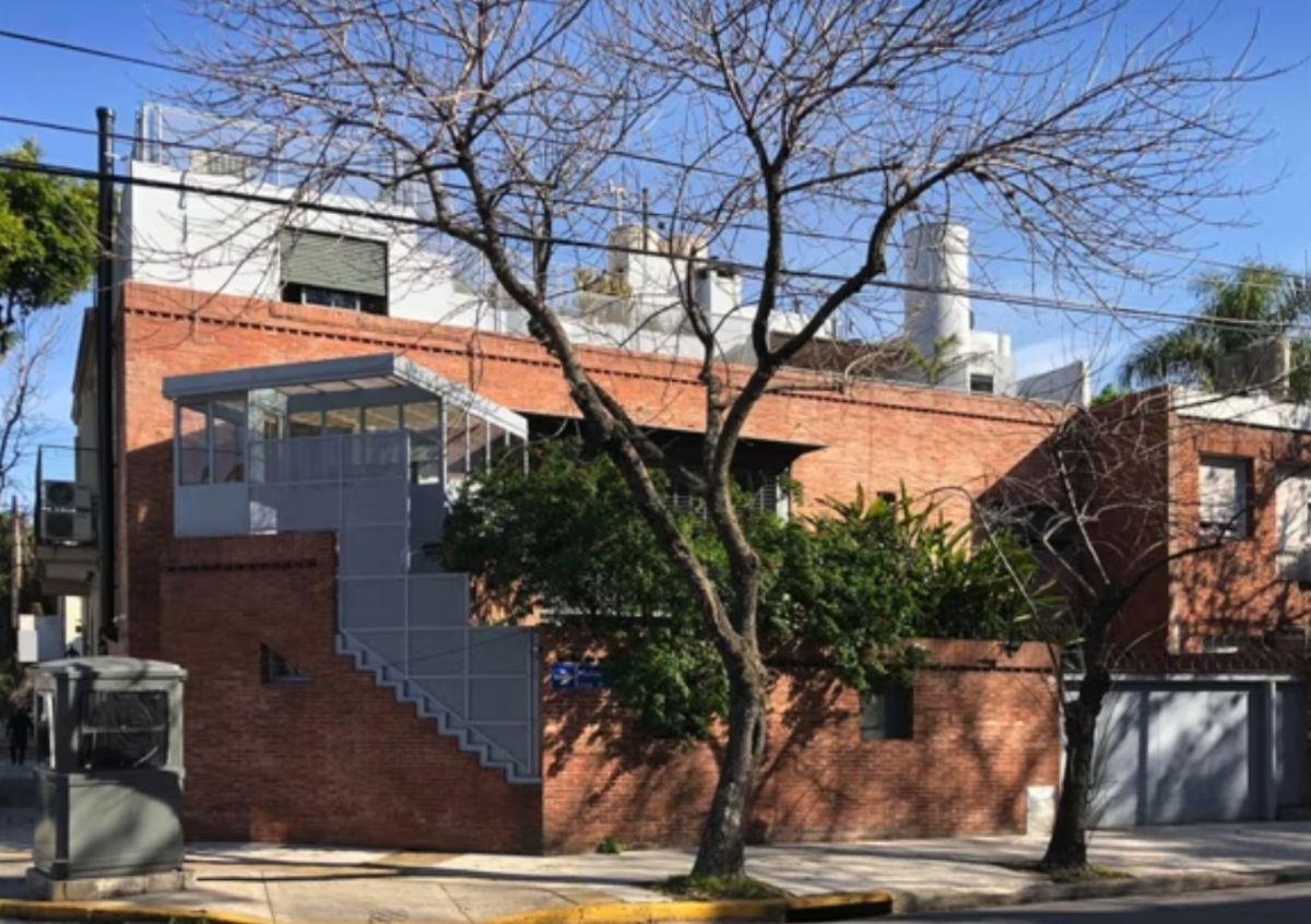 Foto de Casa en esquina con patio y terraza, imagen 4