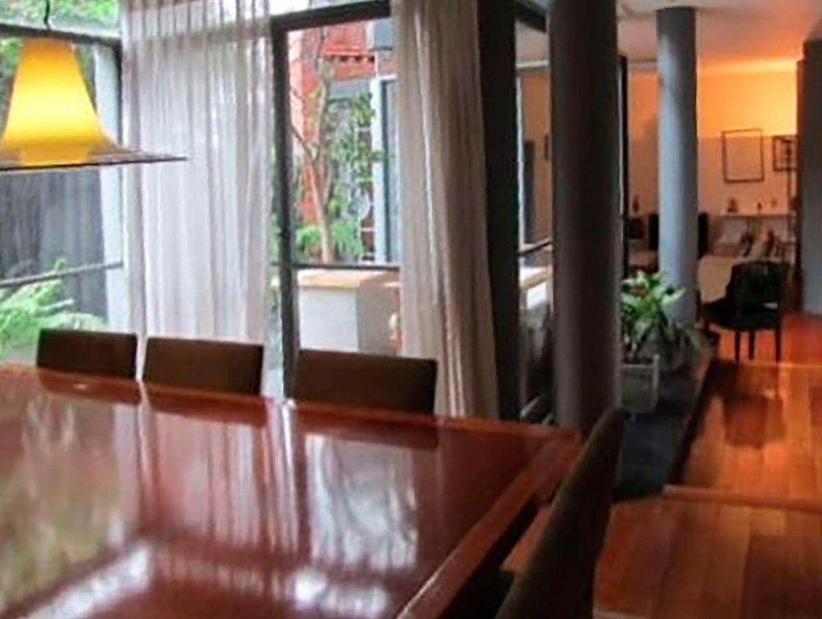 Foto de Casa en esquina con patio y terraza, imagen 3