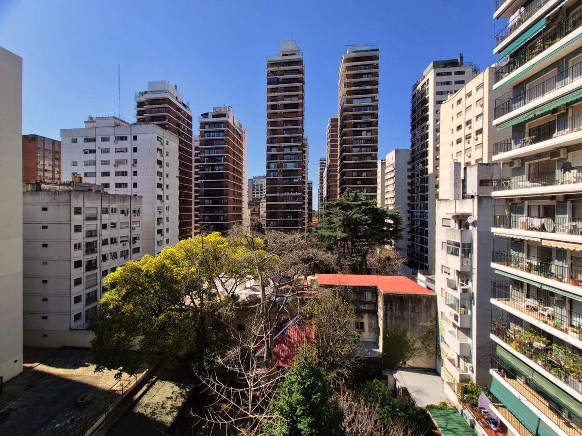 Foto de Piso con 2 terrazas y estar comedor apaisado, imagen 1