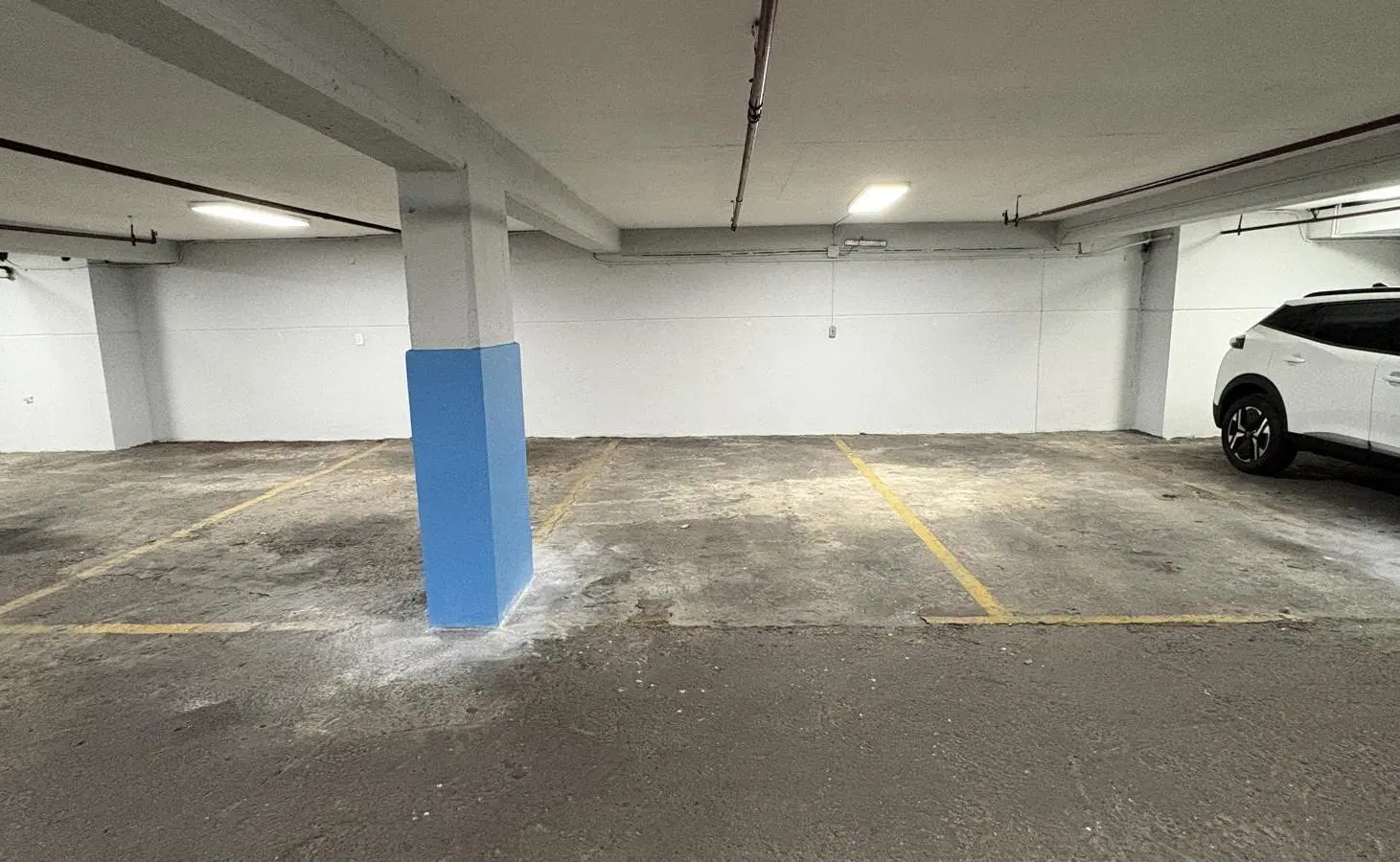 VENTA COCHERA FIJA CUBIERTA MICROCENTRO SAN NICOLAS 2