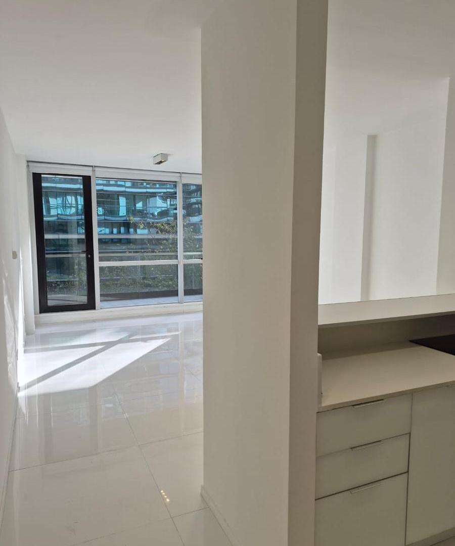Foto de EXCLUSIVO 2 AMBIENTES CON COCHERA – VISTA AL DIQUE | PUERTO MADERO|, imagen 4