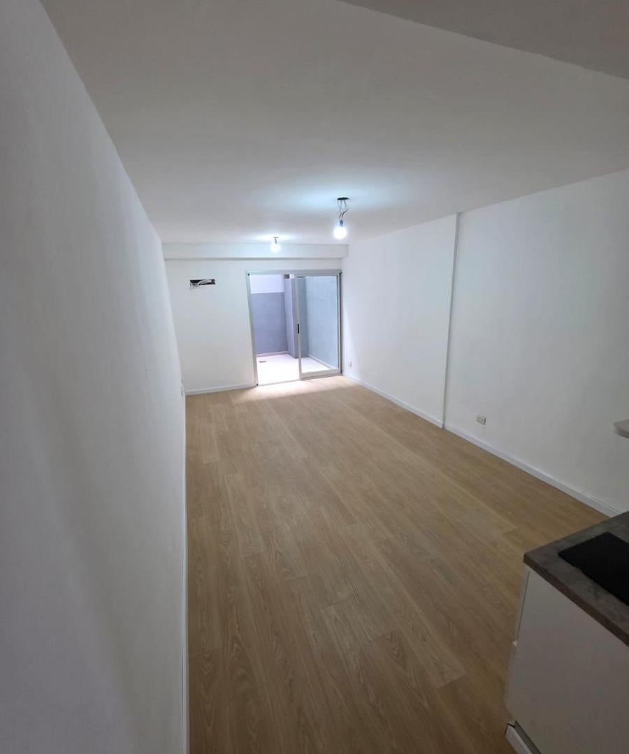 Foto de Monoambiente a estrenar sobre Av. Libertador | Patio privado | Apto, imagen 2
