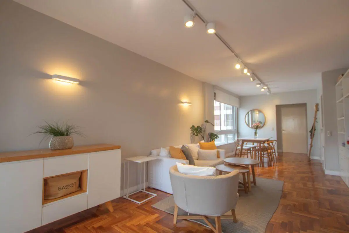 Moderno semipiso impecable con excelente distribución 3