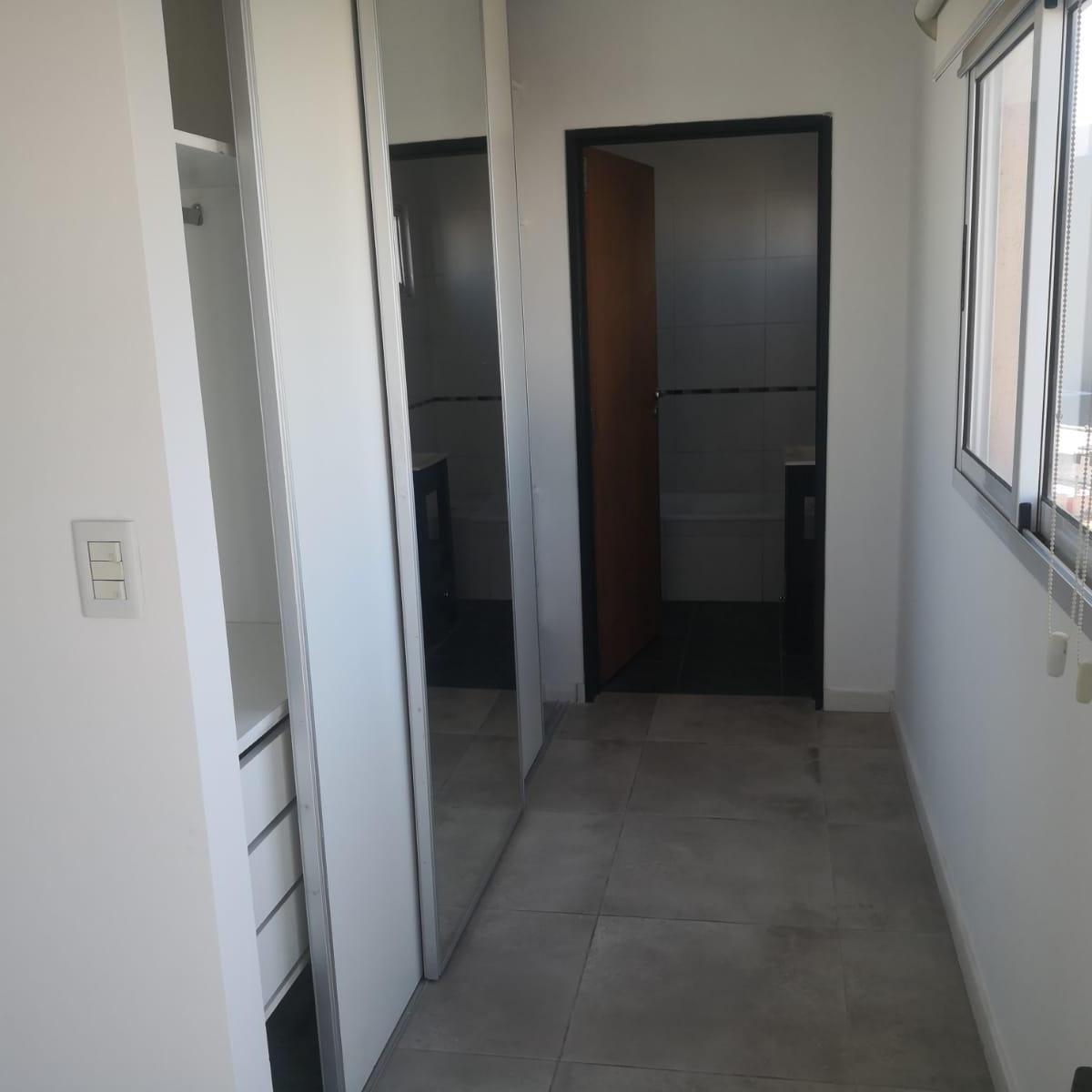 Moderno Duplex de 2 Amb Muy Luminoso en V. Urquiza C/ Renta 3