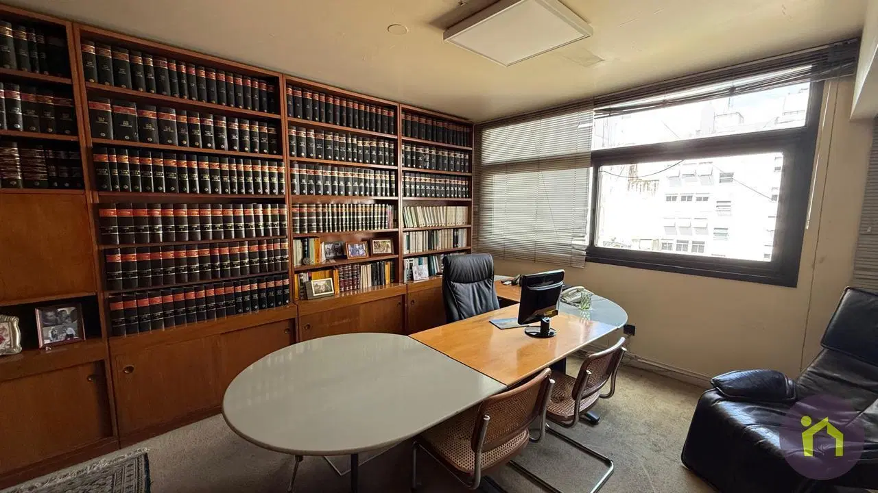 Oficina en venta en Tribunales, 1 ó mas cocheras Apto Vivienda Seguridad 5
