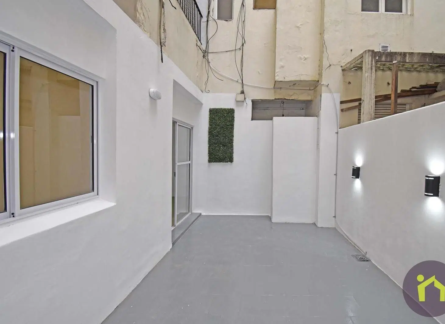 Departamento 4 ambientes con dos patios - Once 2