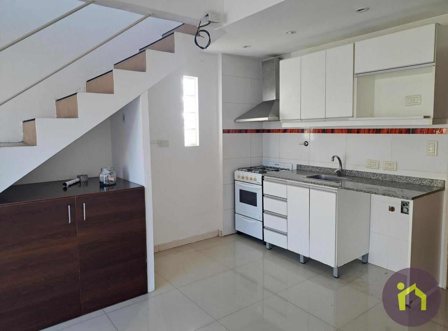 Foto de Dúplex 2 ambientes balcón terraza Contado 50% y 12 cuotas fijas, imagen 2