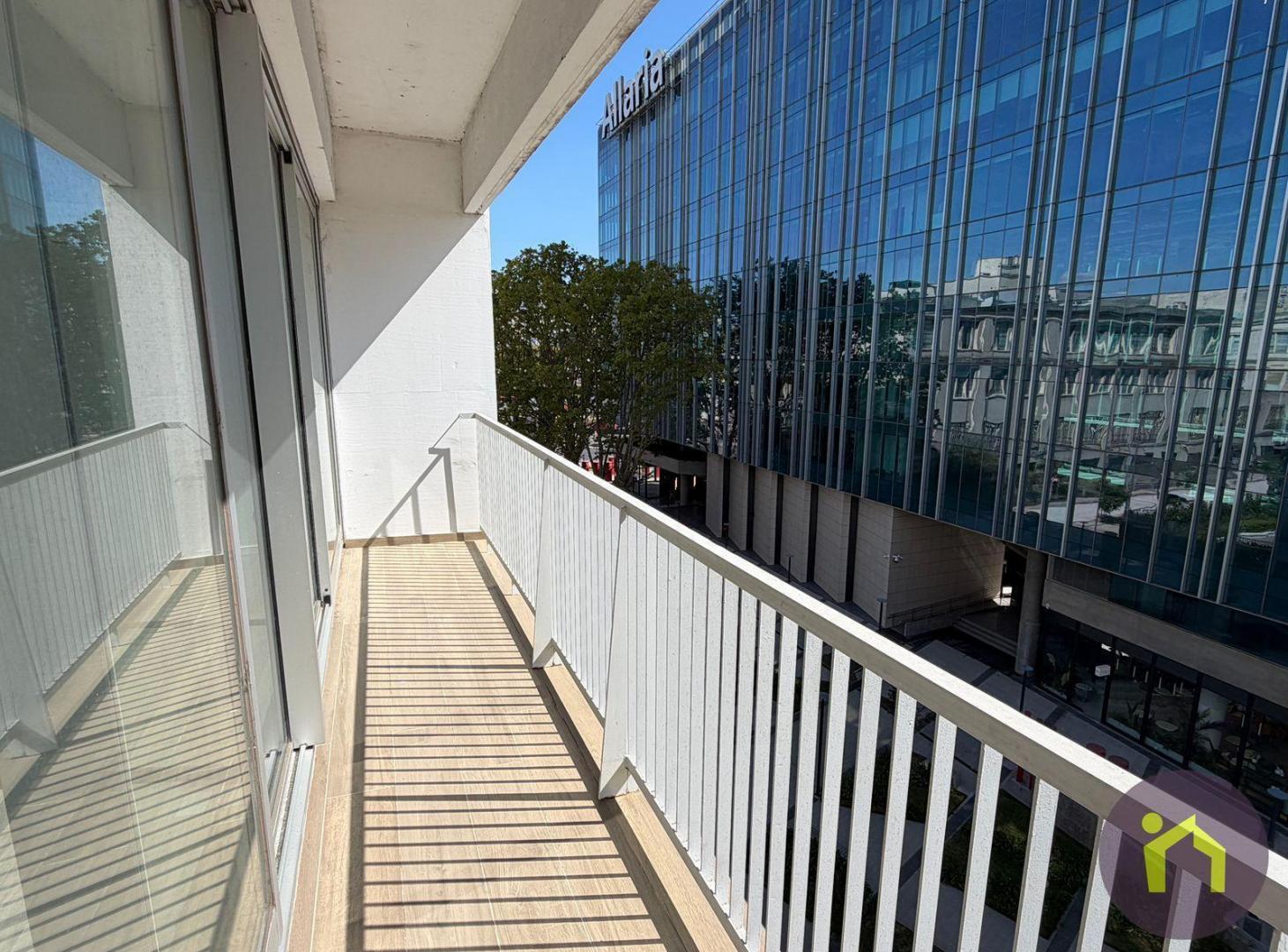 Foto de Monoambiente en venta en Retiro, Edificio Quartier con cochera y, imagen 3