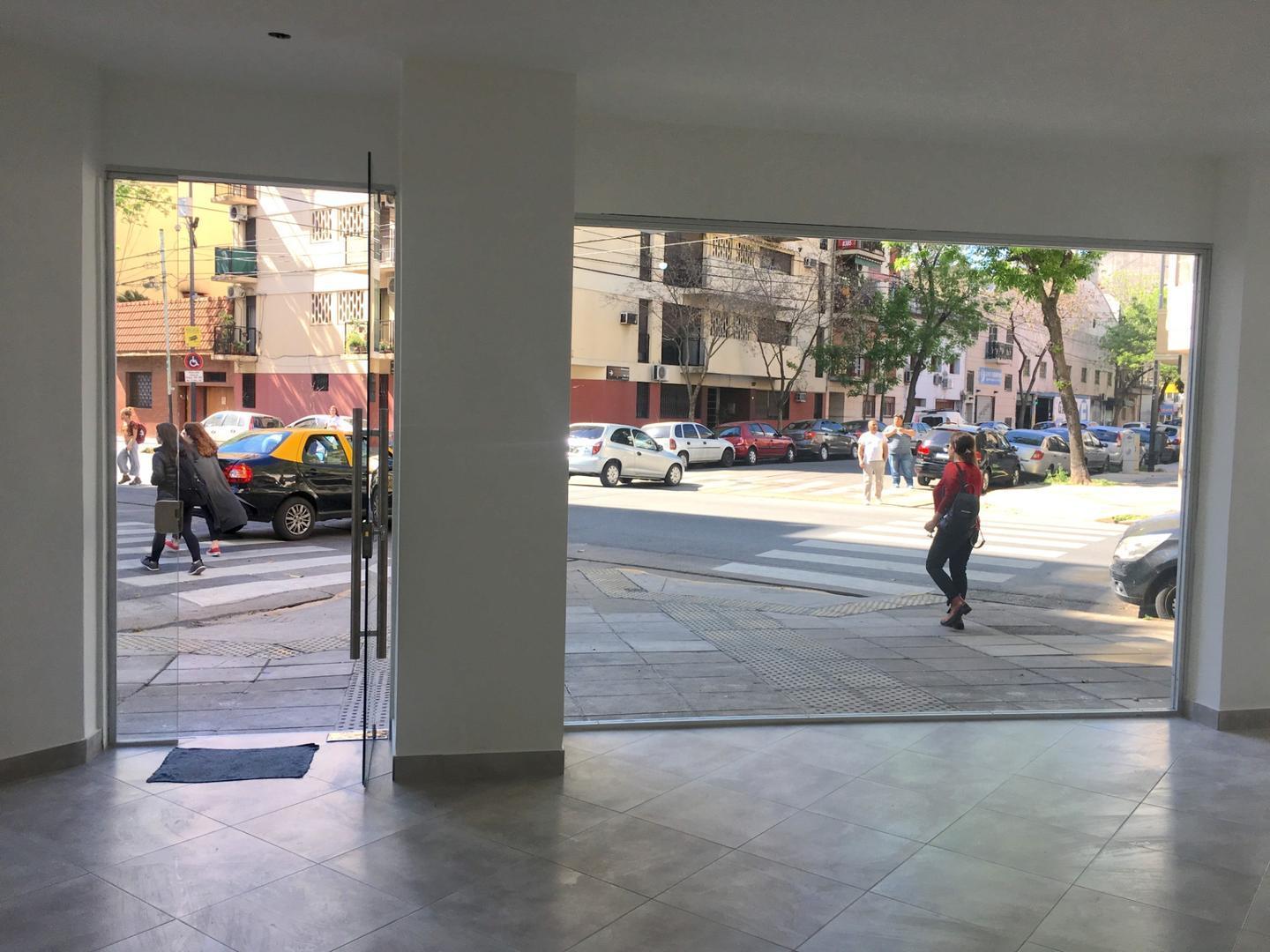 Foto de Villa Crespo Local en Esquina. 45m2 Reciclado, imagen 2