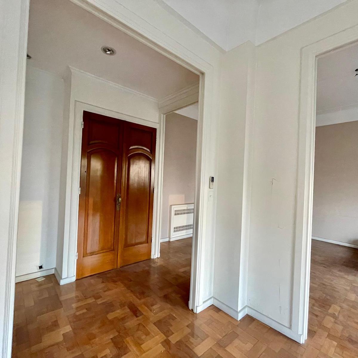 Venta 4 Dorm. con Cochera y Vista Plaza San Martin 1