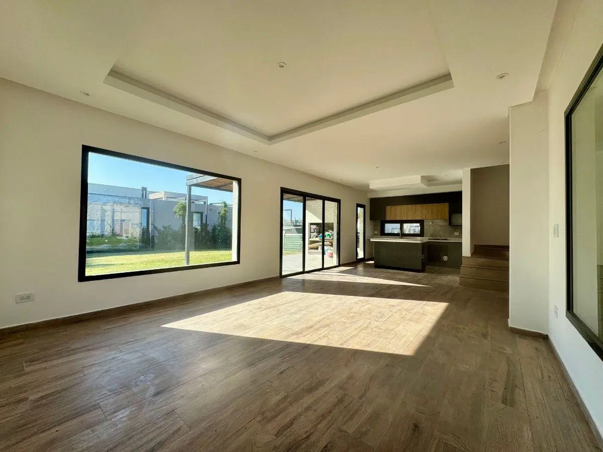 Casa en venta a estrenar en Pilar 8