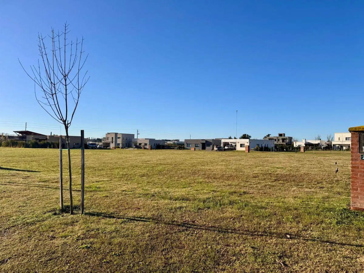 Lote en venta Santo Tomas zona Htal Austral 2