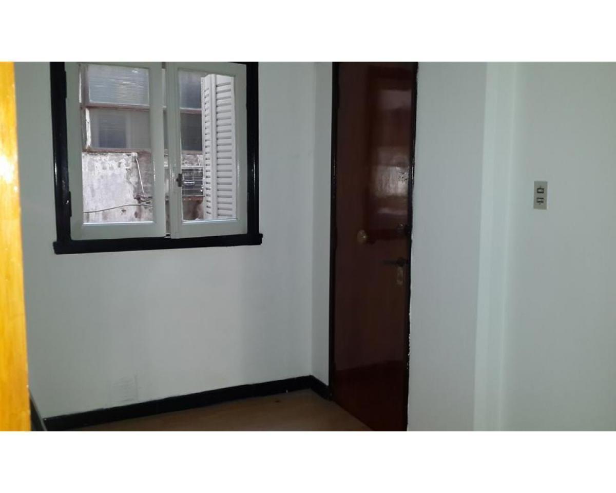 Centro. 2 Dorm. Terraza de Uso Exclusivo! Excelente! 1