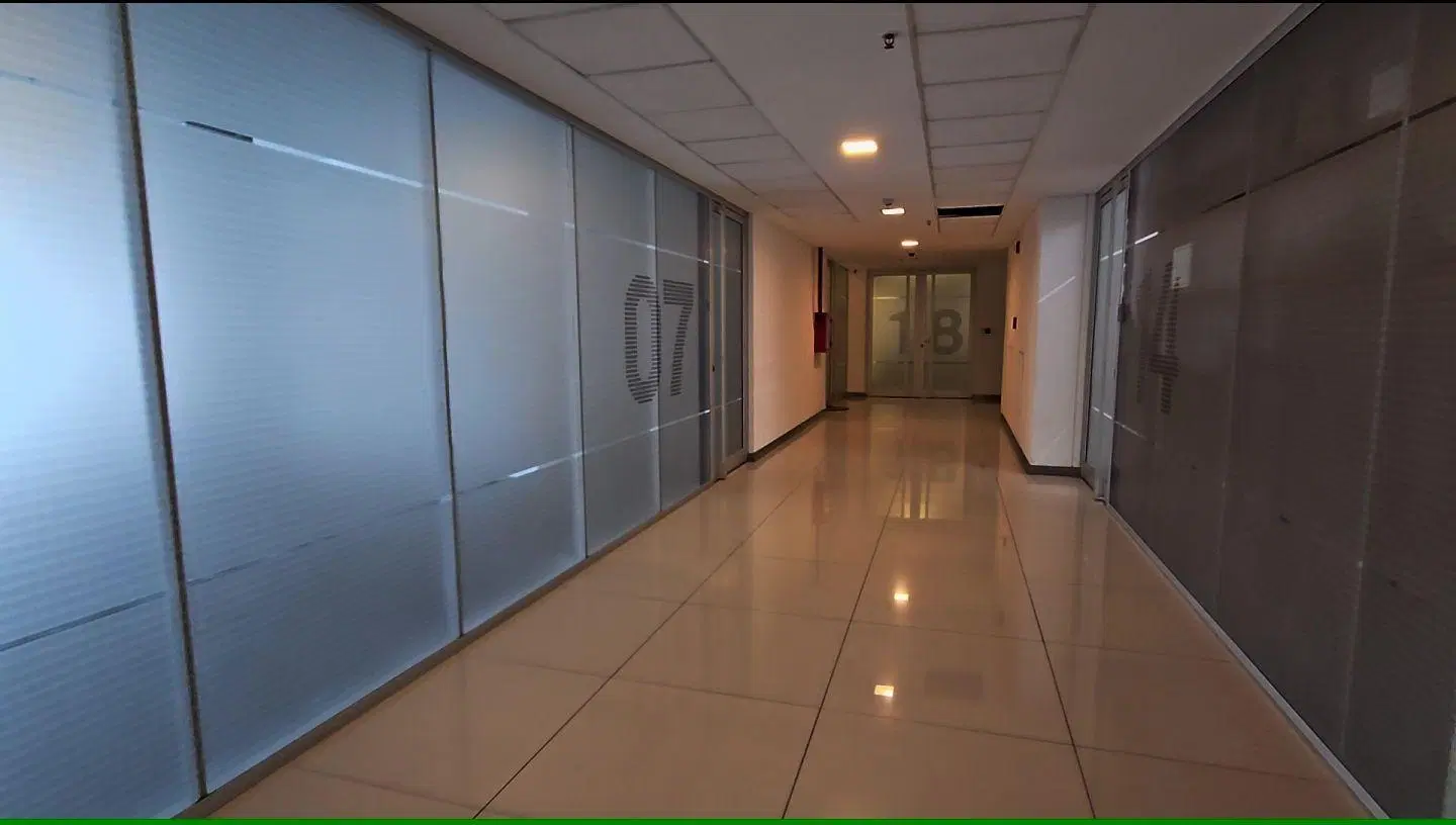 Oficina . | Av Colon al 5000 2