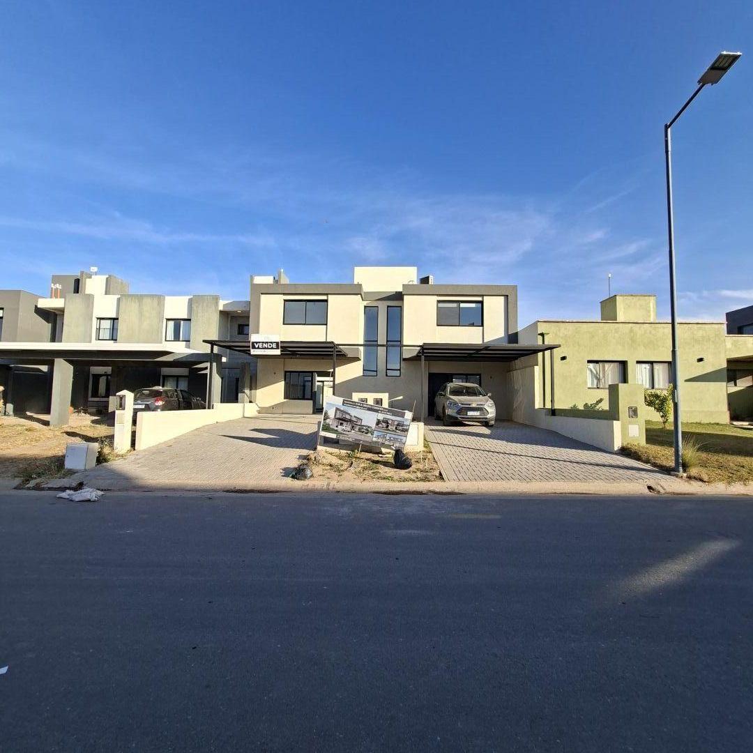 Duplex 3 dorm en suite Docta Imperdible!!!