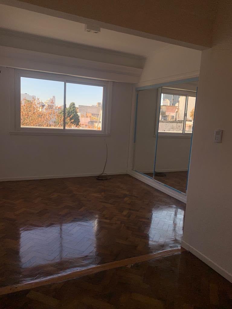 Foto de Luminoso Depto. de 3 Ambientes al Frente + 2 baños, imagen 3
