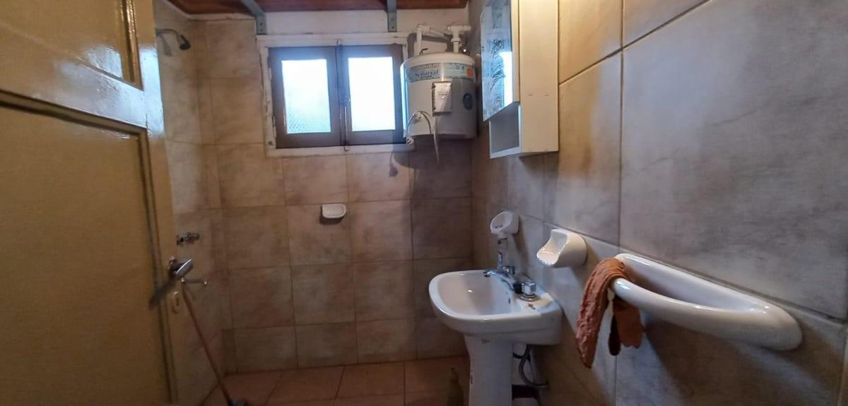 Venta Local Comercial Oficina Departamento Ingreso a Mendoza Frente Al Nudo Vial 5