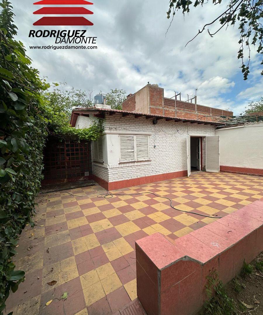 Foto de Casa en alquiler en Sexta Sección | Dos dormitorios y amplio patio, imagen 2