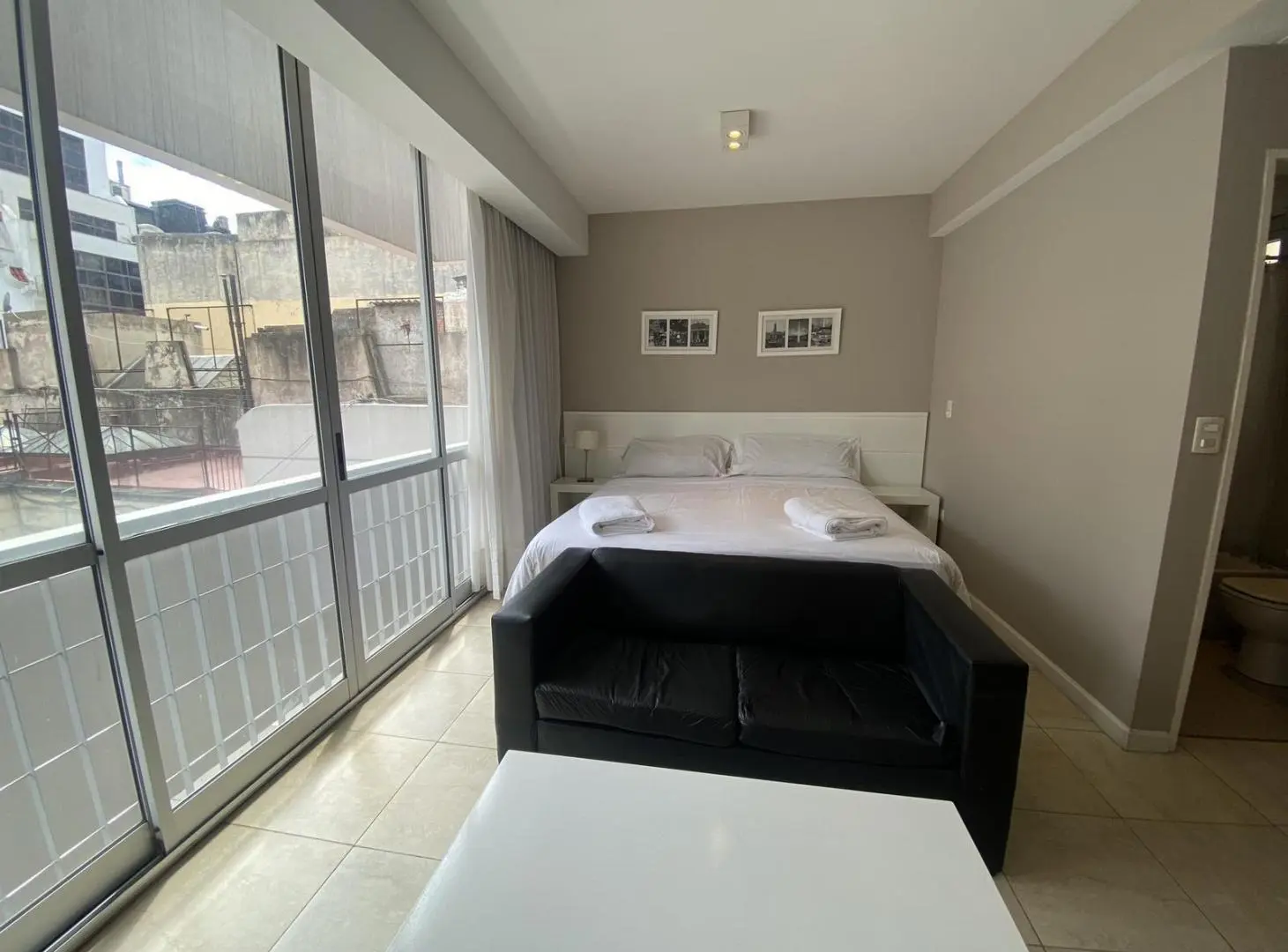 Mono ambiente amueblado en edificio con amenities 1