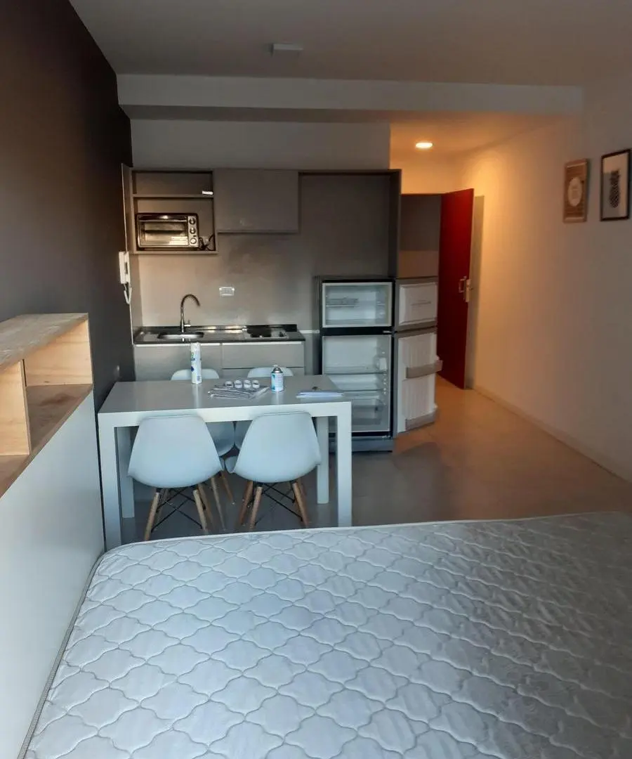Alquiler de monoambiente amoblado temporal, en edificio con amenities 1