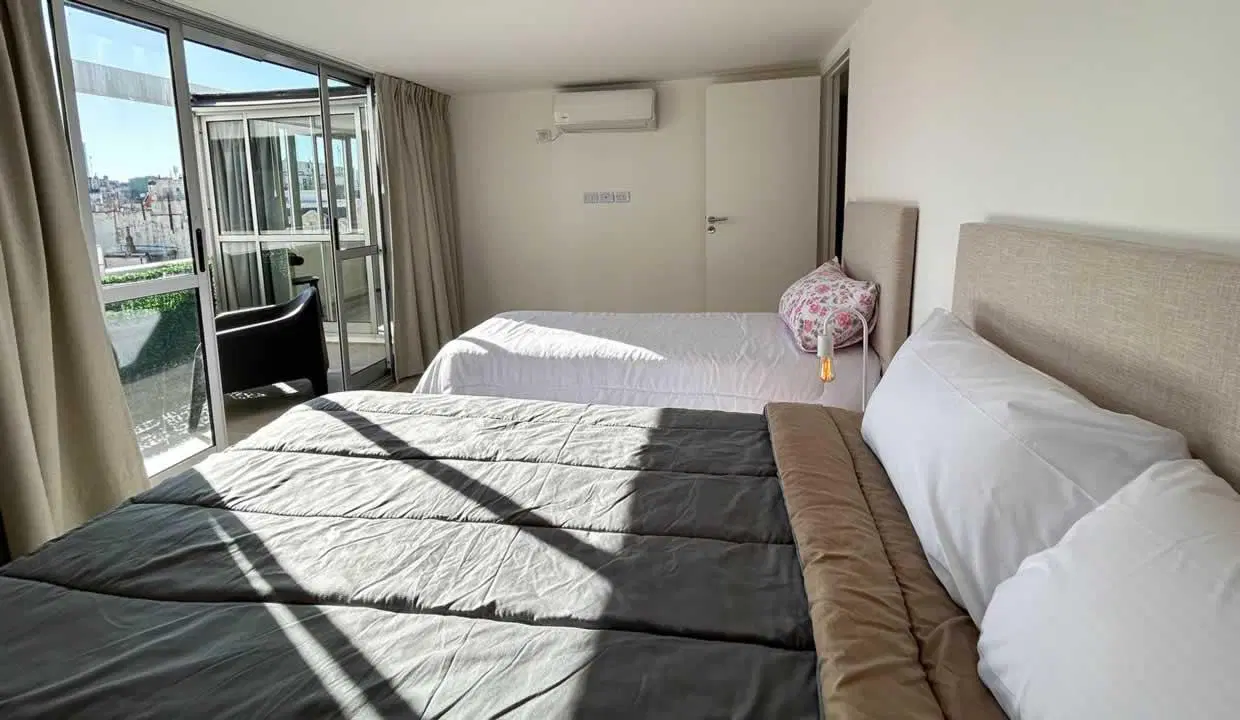 Departamento de 3 ambientes a estrenar, con balcón terraza. 2