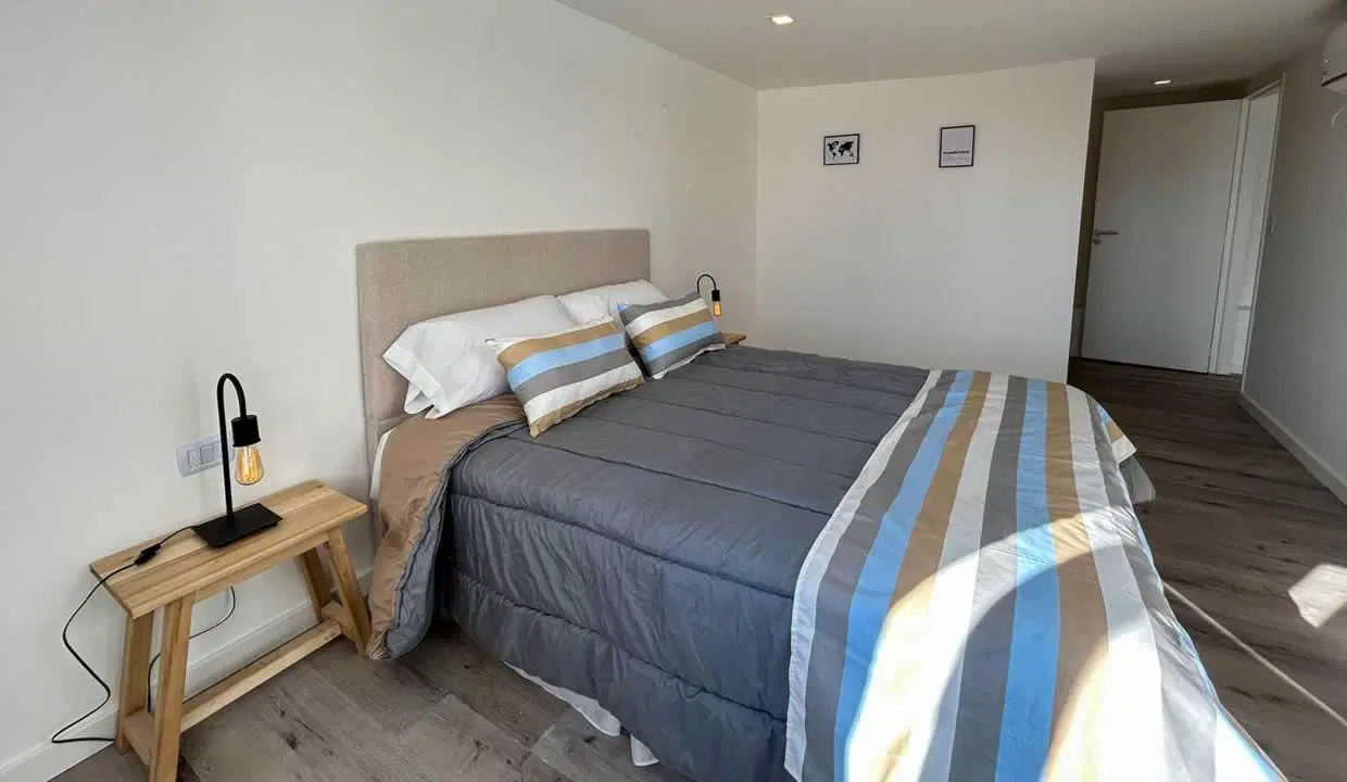 Departamento de 3 ambientes a estrenar, con balcón terraza. 3